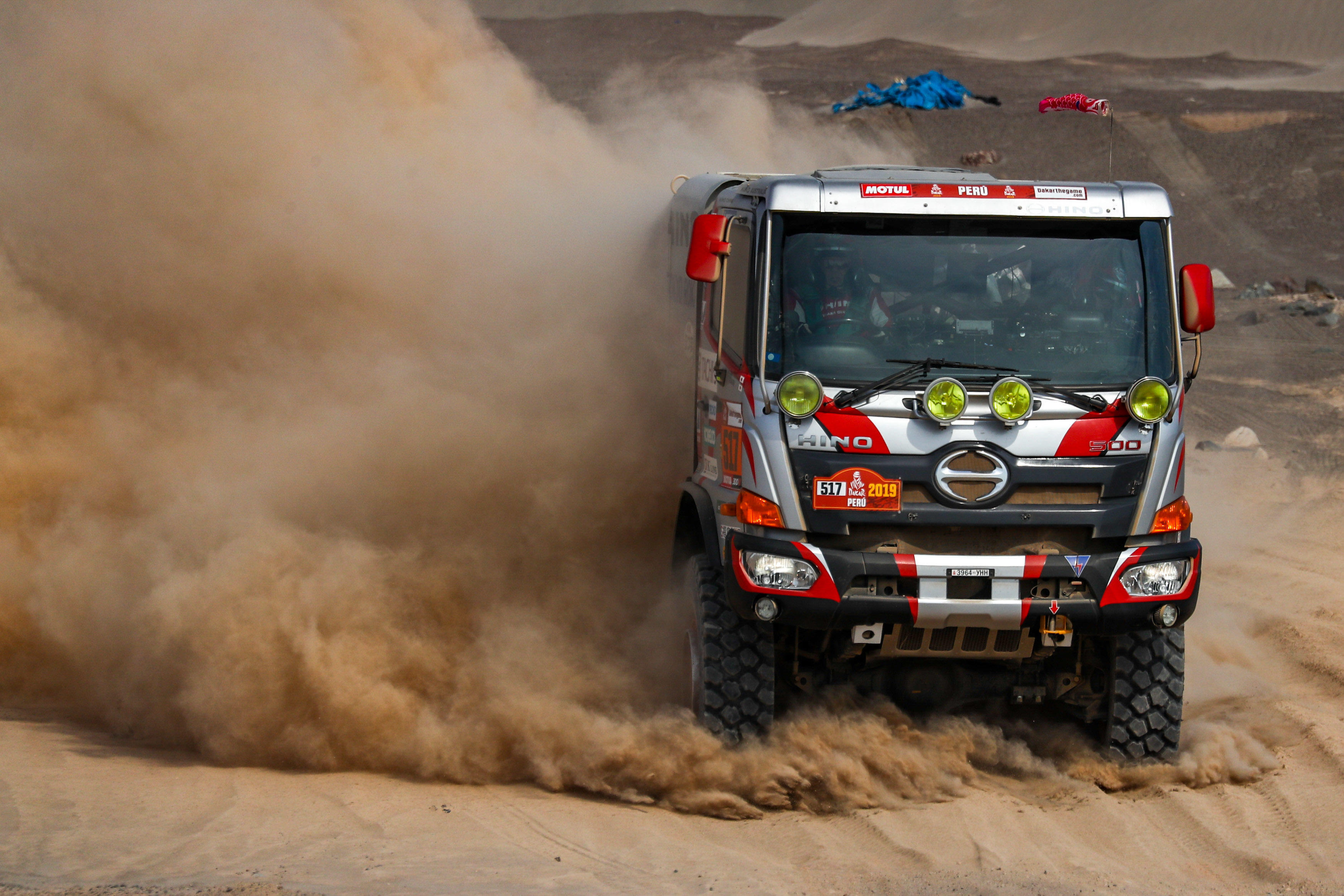 [DAY 8: Stage 6] First Day of the Second Week Features the Longest Stage of the Event. Team's Truck Overcomes Dunes to Finish in 9th Place.