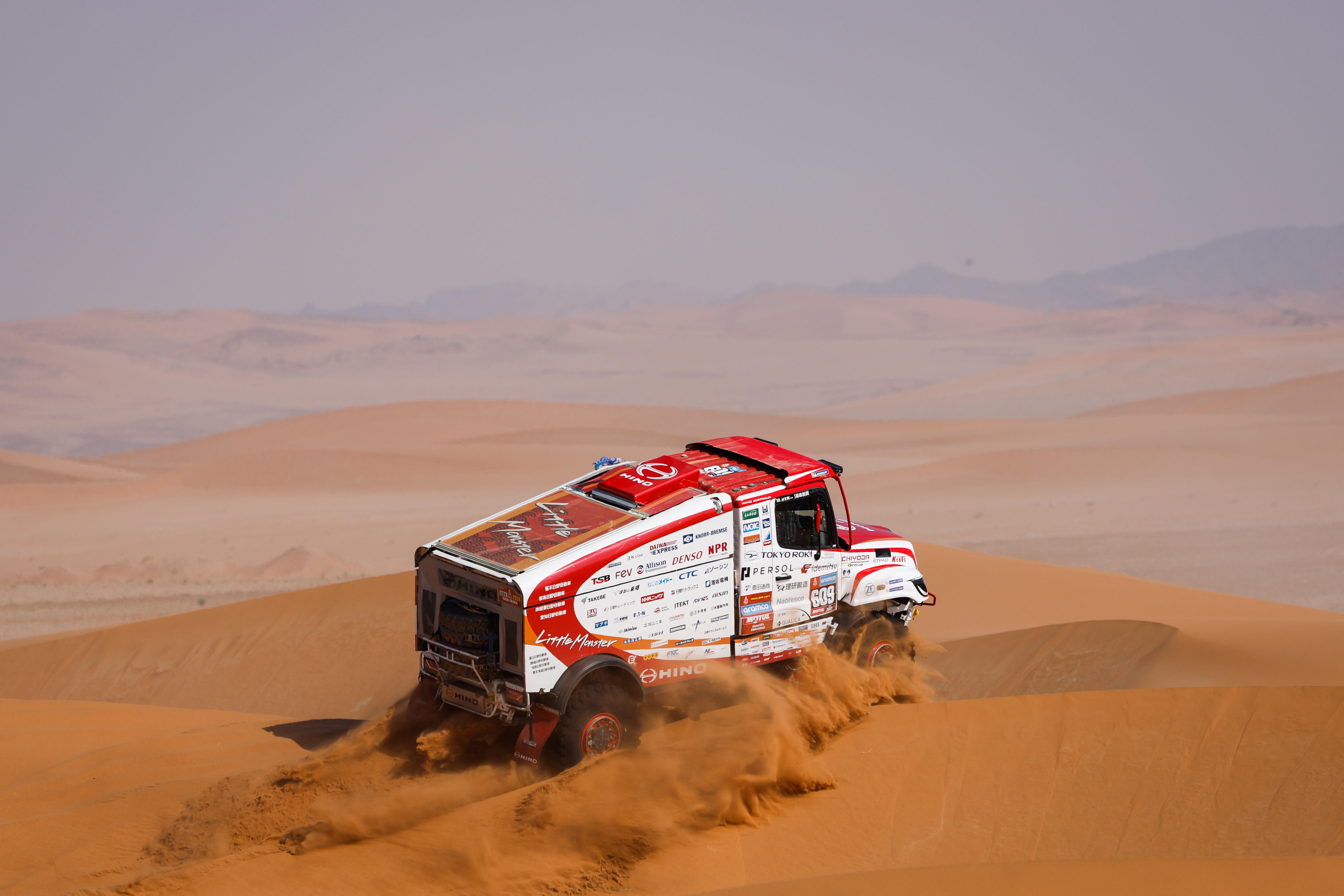 The team shows its full potential in the most difficult stage, "48h Chrono".　Make up for the delay caused by fuel system trouble and cross the finish line.