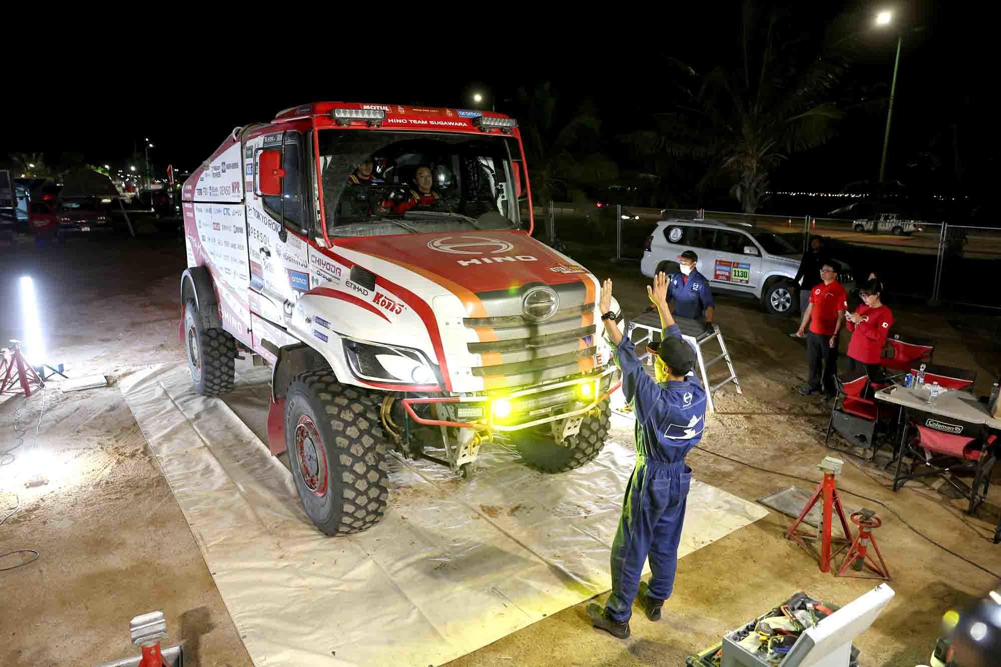 Bold driving and completes the difficult stage before the final day in 6th place.　The truck and the crew are in good condition heading into the final stage.