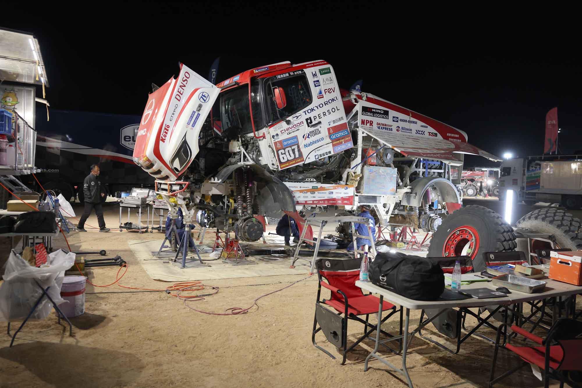 Hino Team Sugawara finished 12th on a rough mountain course.　In the hole in front of the goal, the transfer was damaged again.