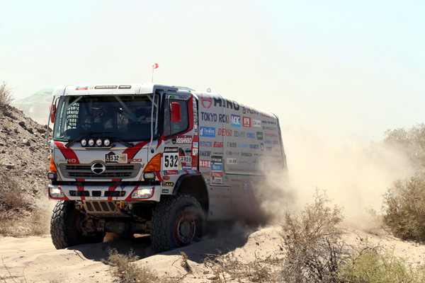 Car 1 piloted by the Yoshimasa Sugawara/Katsumi Hamura crew