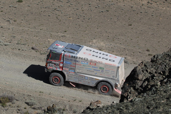 Car 1 piloted by the Yoshimasa Sugawara/Katsumi Hamura crew