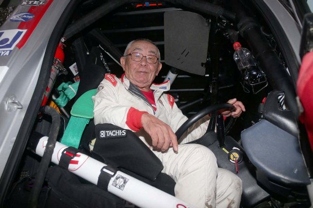 Yoshimasa Sugawara arrives at the bivouac in Jujuy.